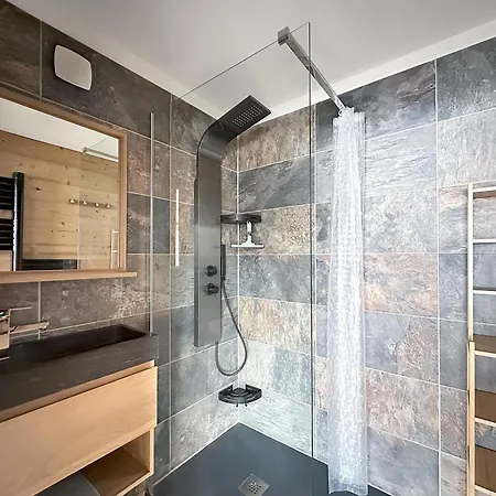 Apartment Pla233 - Neuf 4 Pers Centre Village Les Carroz d'Araches